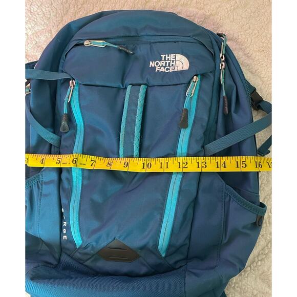 The North Face Surge Backpack Blue 30L FlexVent Laptop Hiking Travel Bag - Picture 9 of 10